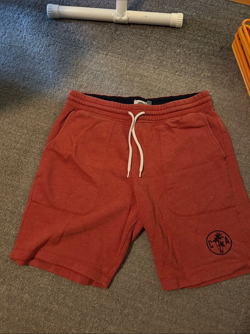 Old Navy Men's Drawstring Shorts in Rust